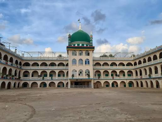 Jamea Ahmadia Sunnia Kamil Madrasah